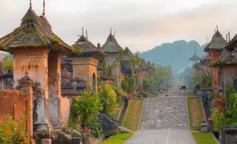 2H1M Jantung Budaya Bali: Ubud & Desa Penglipuran
